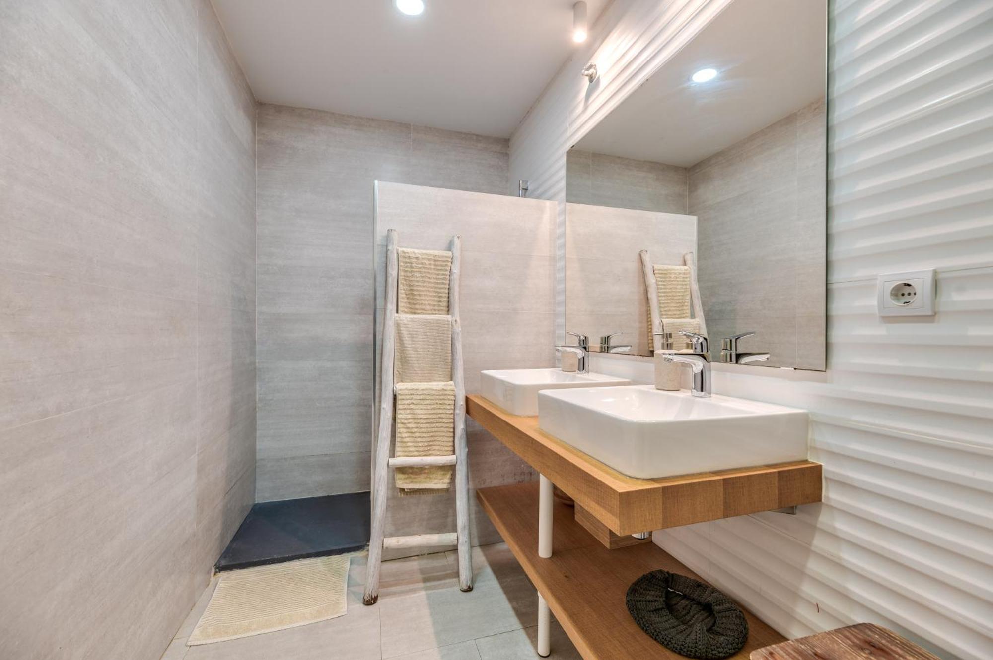 Victoria 16 Premium By Nagoa Homes Малага Екстер'єр фото